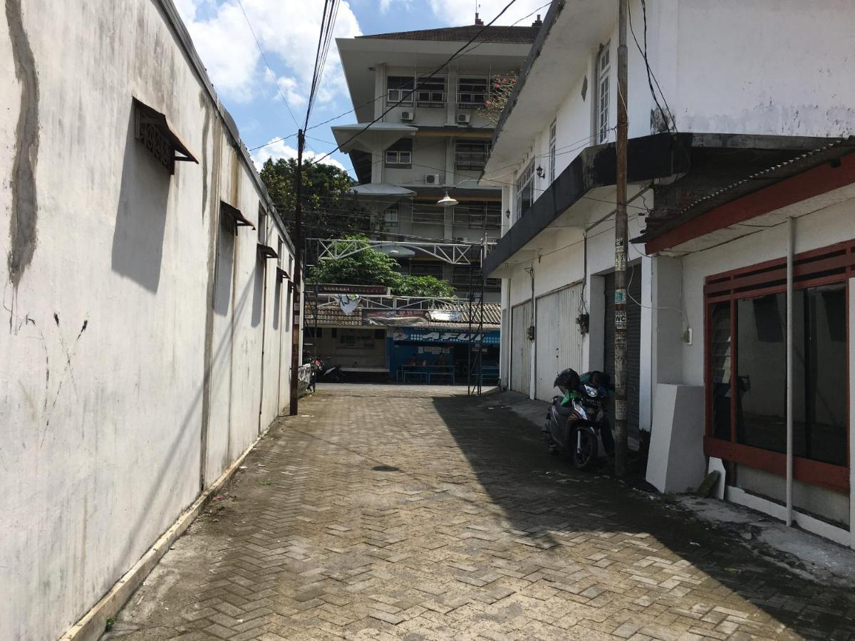Tambak Bayan Guesthouse Kejayan Exterior photo